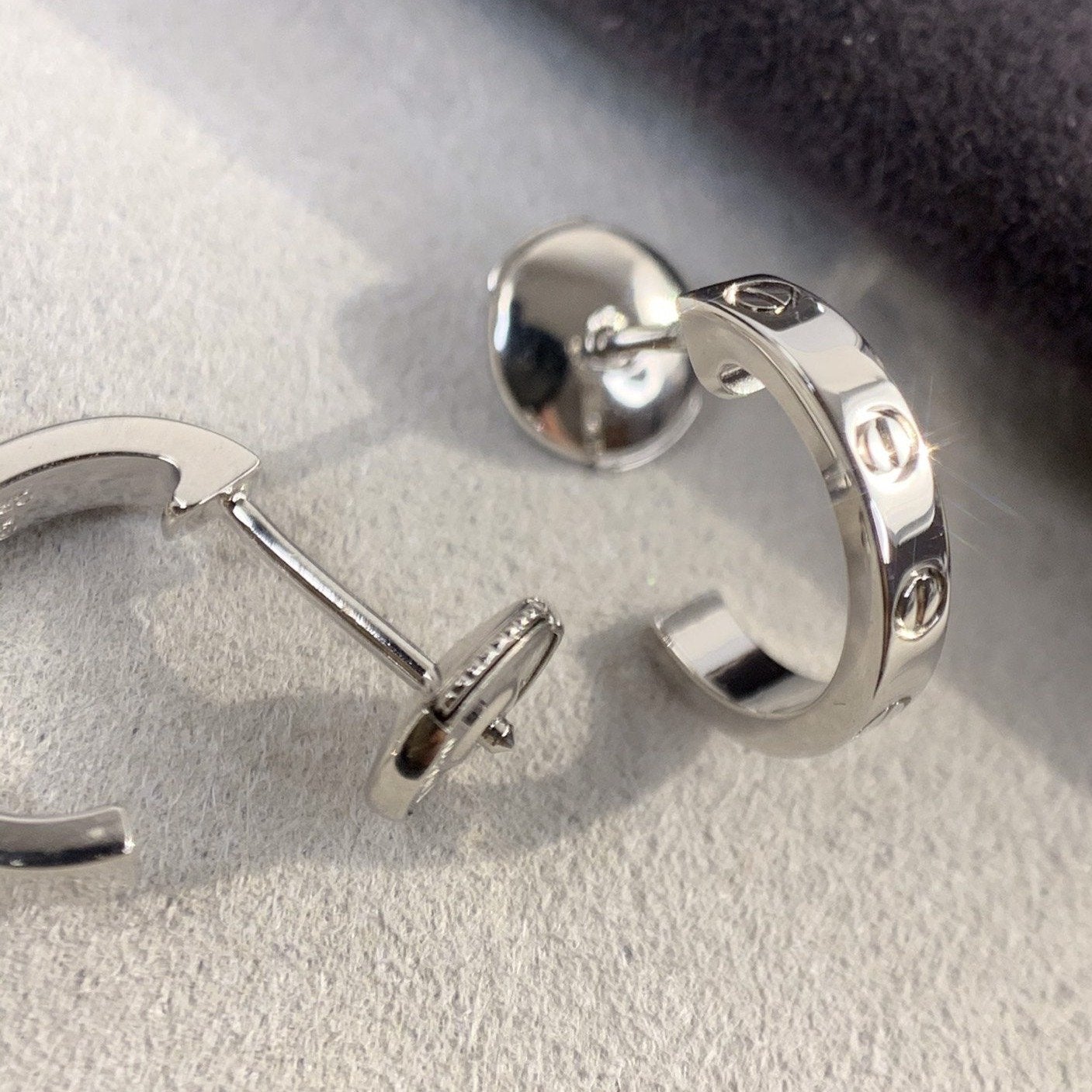 [AuraEcho]LOVE EARRINGS 2.65MM SILVER