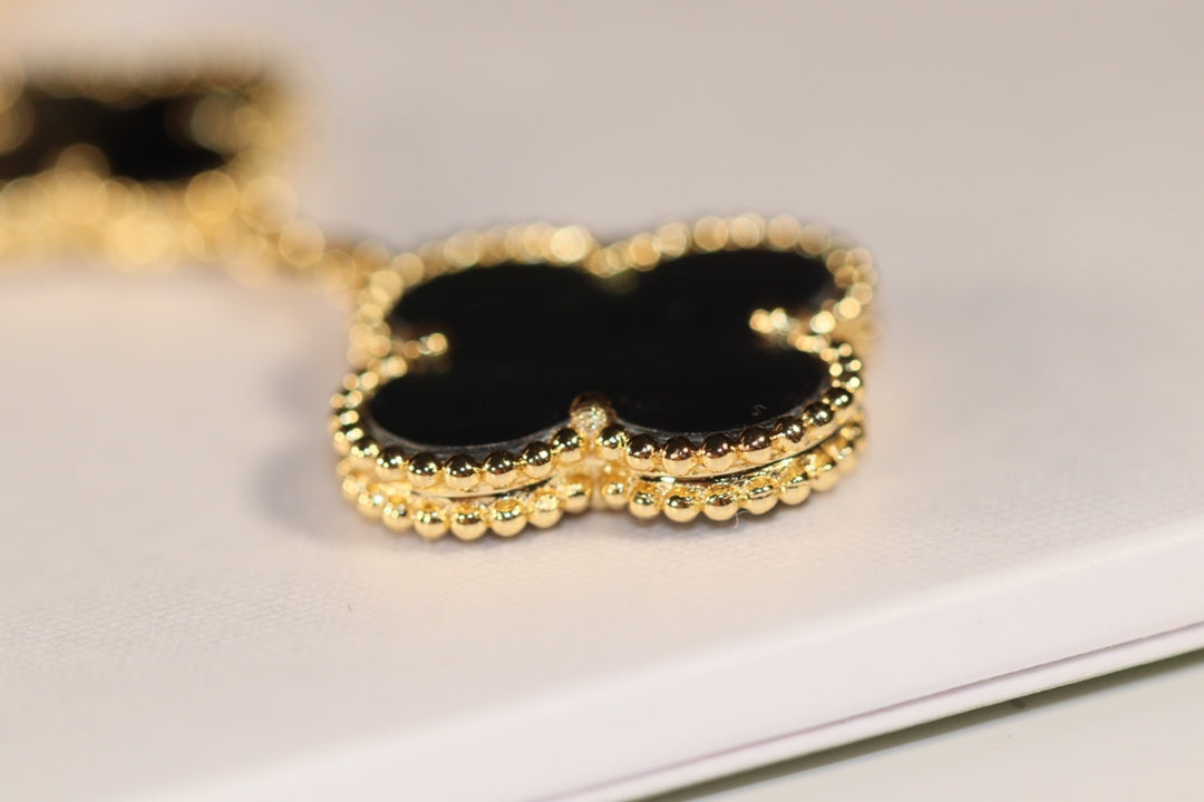 [AuraEcho]CLOVER EARRINGS GOLD ONYX MOP 3 MOTIF