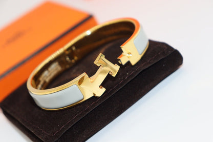 [AuraEcho]H LIGHT BLUE BRACELET