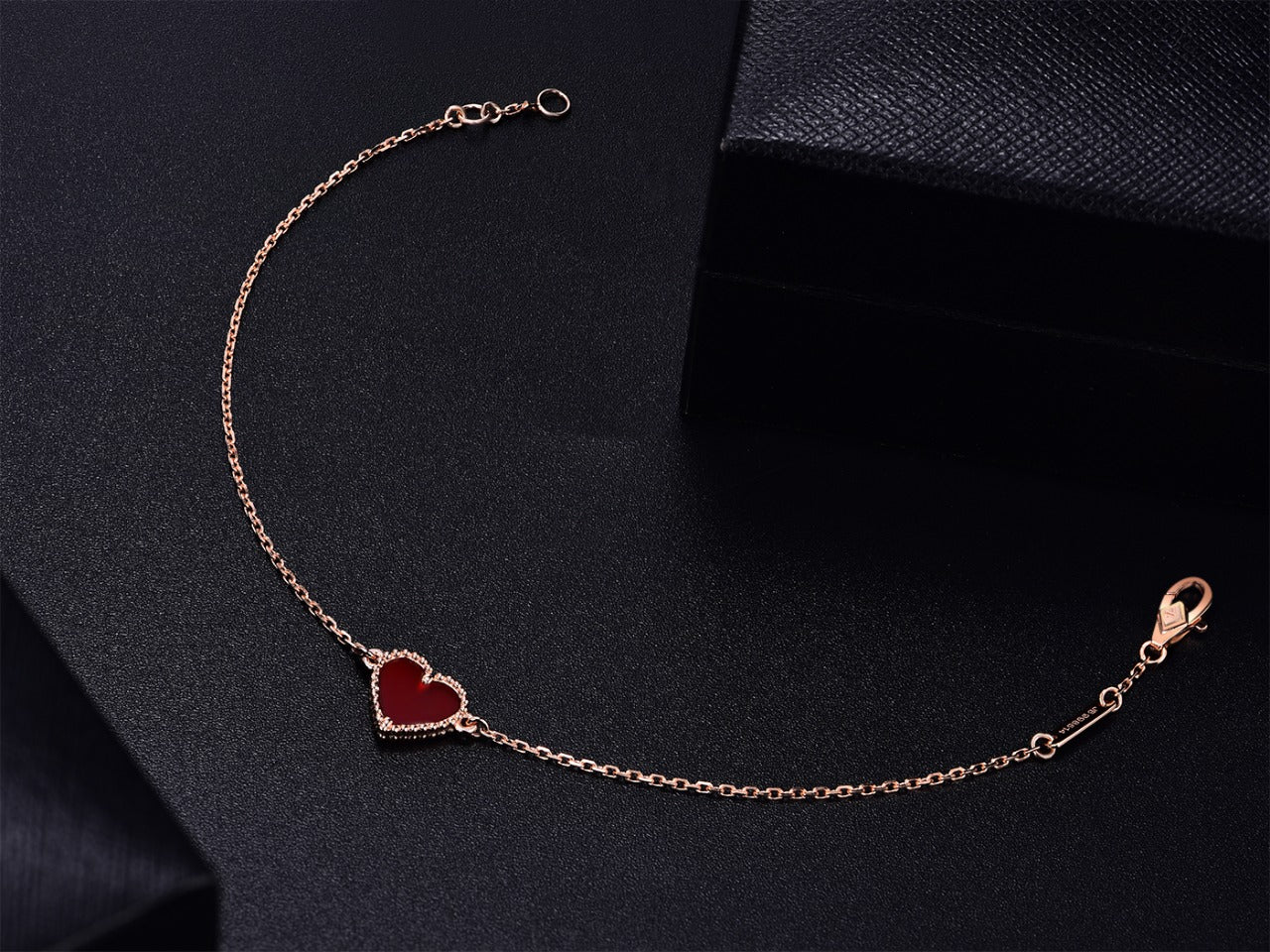 [AuraEcho]HEART CARNELIAN PINK GOLD BRACELET