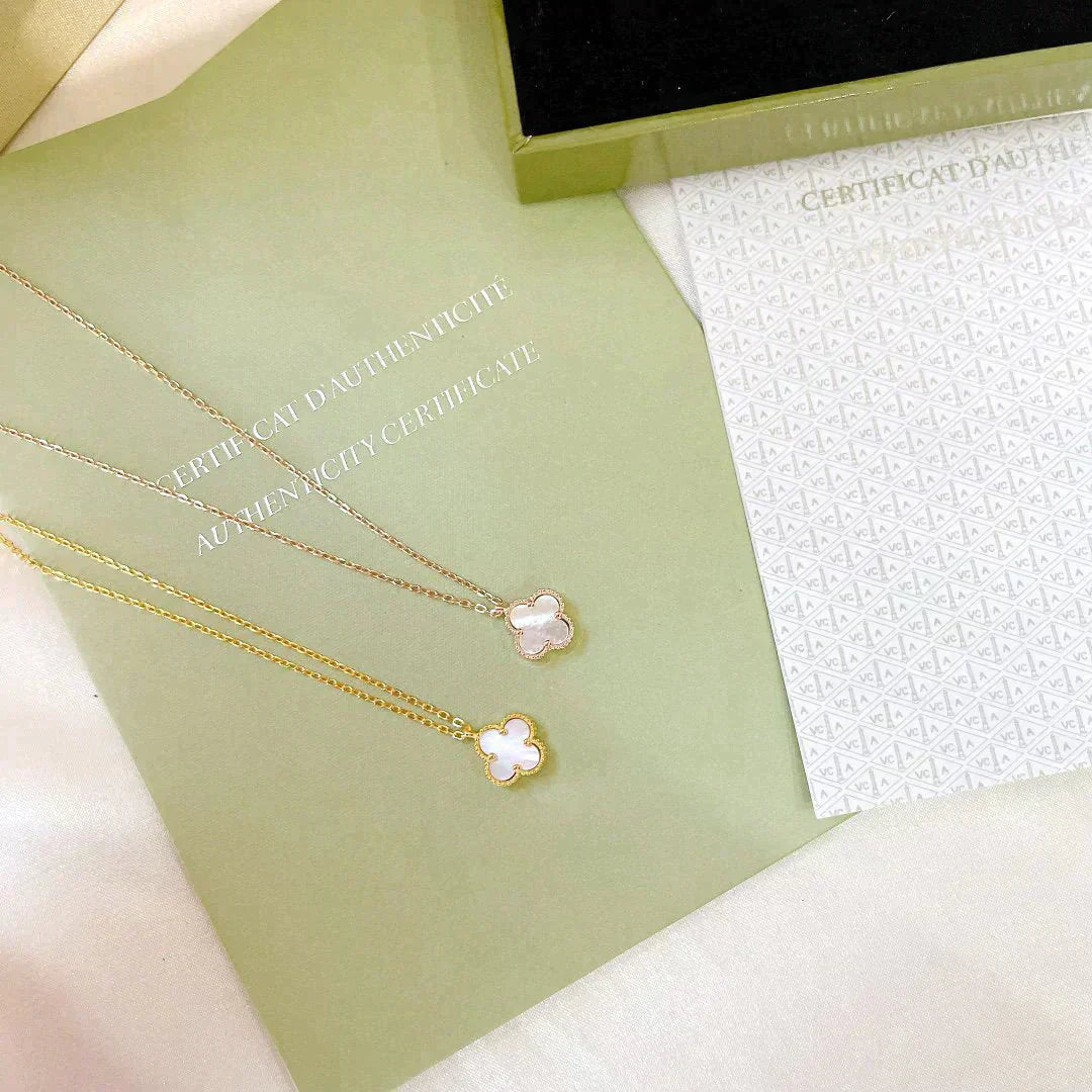[AuraEcho]CLOVER MINI 9.5MM WHITE MOTHER-OF-PEARL NECKLACE
