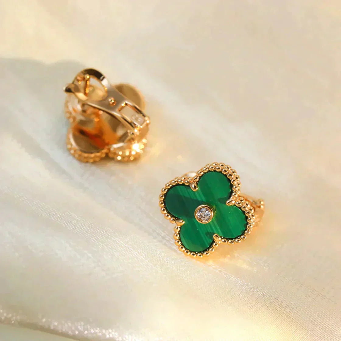 [AuraEcho]CLOVER MEDIUM 1 MOTIFS MALACHITE DIAMOND EARRINGS