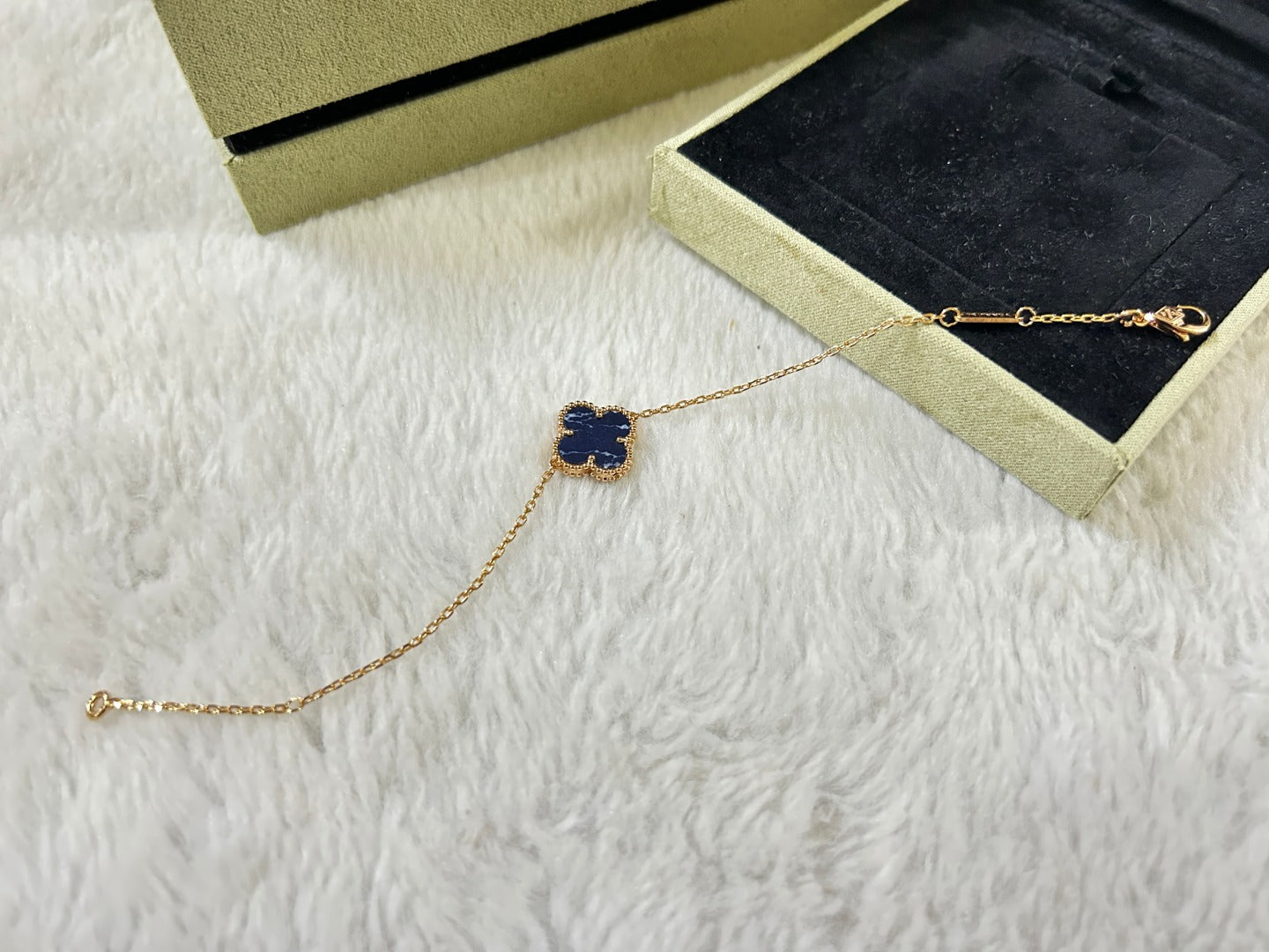 [AuraEcho]CLOVER 1 MOTIF PIETERSITE BRACELET