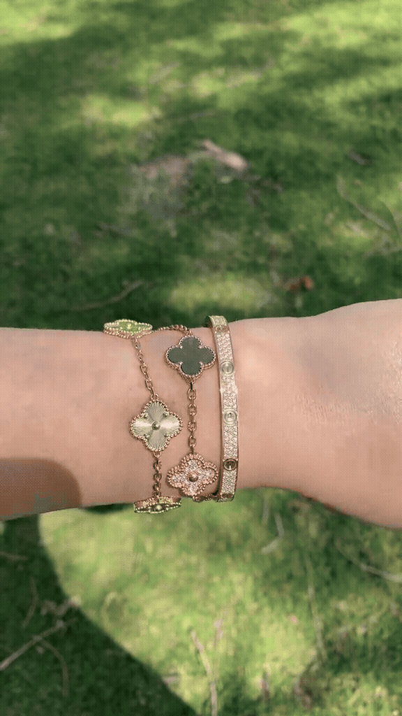 [AuraEcho]Clover Laser  Pulsar Stone 5-Motif & LOVE Diamond-Paved Bracelet Stack Set