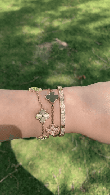 [AuraEcho]Clover Laser  Pulsar Stone 5-Motif & LOVE Diamond-Paved Bracelet Stack Set