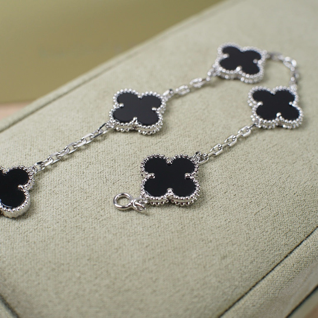 [AuraEcho]CLOVER 5 MOTIF ONYXS  BRACELET SILVER