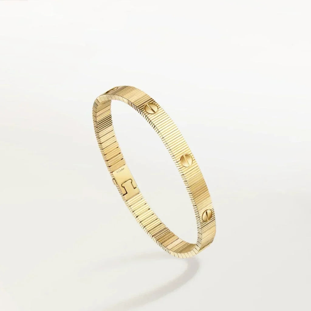 [AuraEcho] Lucky Spring Butterfly 5-Motif & LOVE Unlimited Bracelet Stack Set