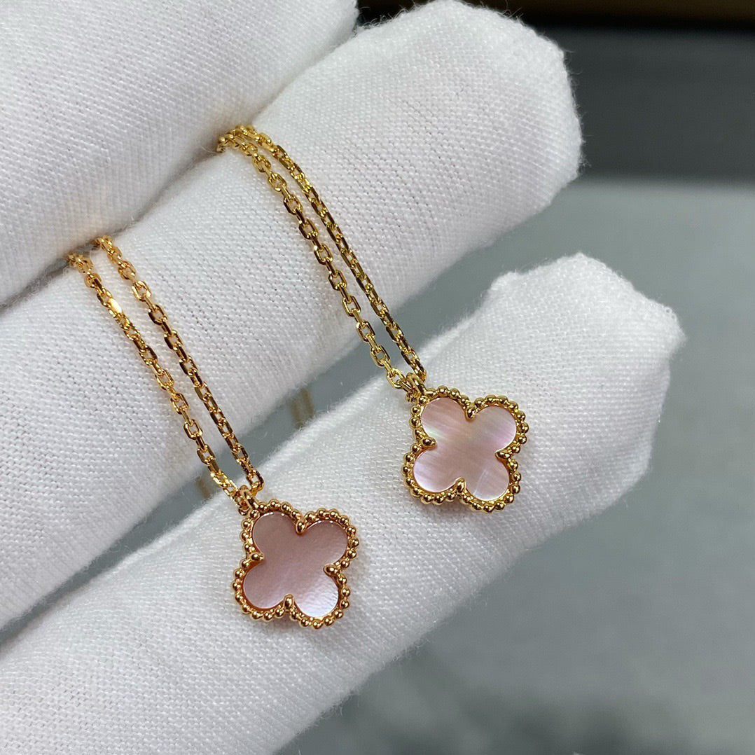 [AuraEcho]CLOVER 9.5MM PINK MOTHER OF PEARL SINGLE FLOWER NECKLACE