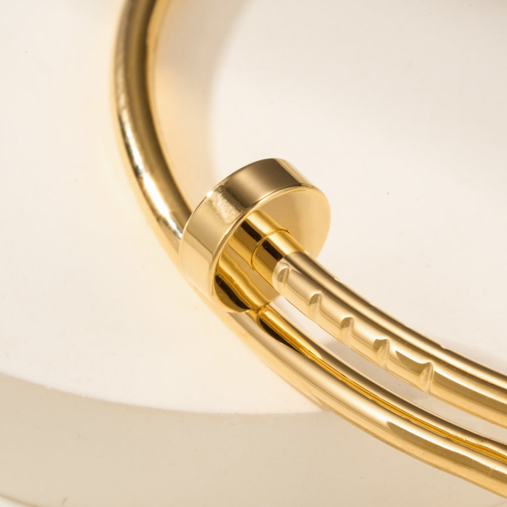 [AuraEcho] Clover White Mother-of-Pearl & JUSTE Bracelet Stack Set