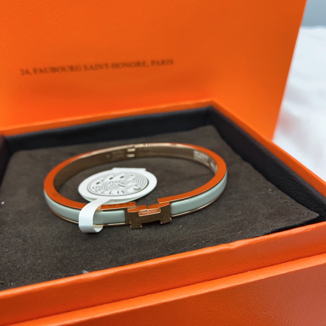 [AuraEcho]CLASSIC HM CLIC GREEN 8MM ENAMEL BRACELET